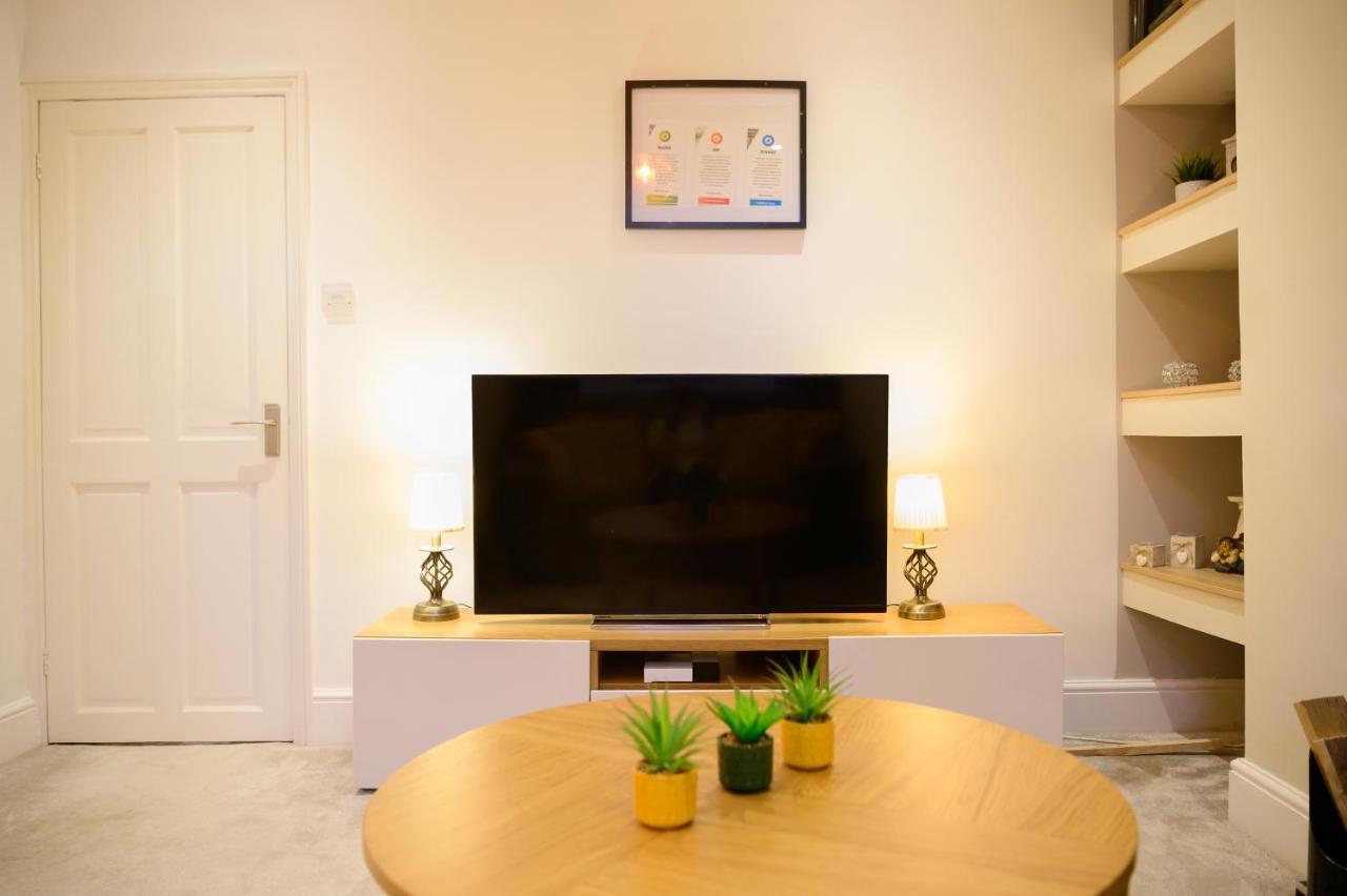 Luxurious Tranquil Four Bedroom Retreat In Buxton Buxton  Kültér fotó